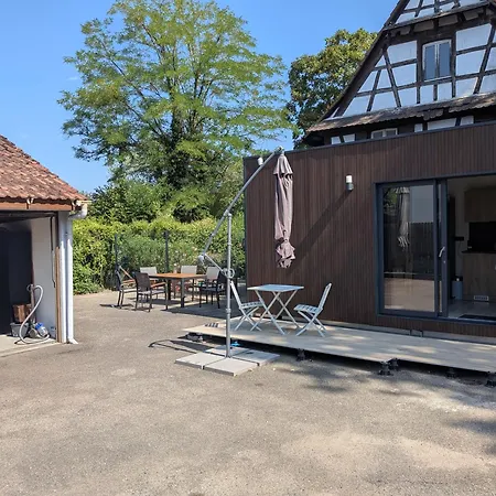 Indépendant Avec Jardin, Clim Et Garage Hébergement de vacances Gries